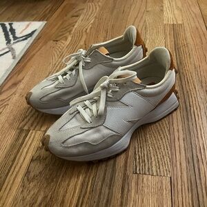 New Balance 327 Size 8